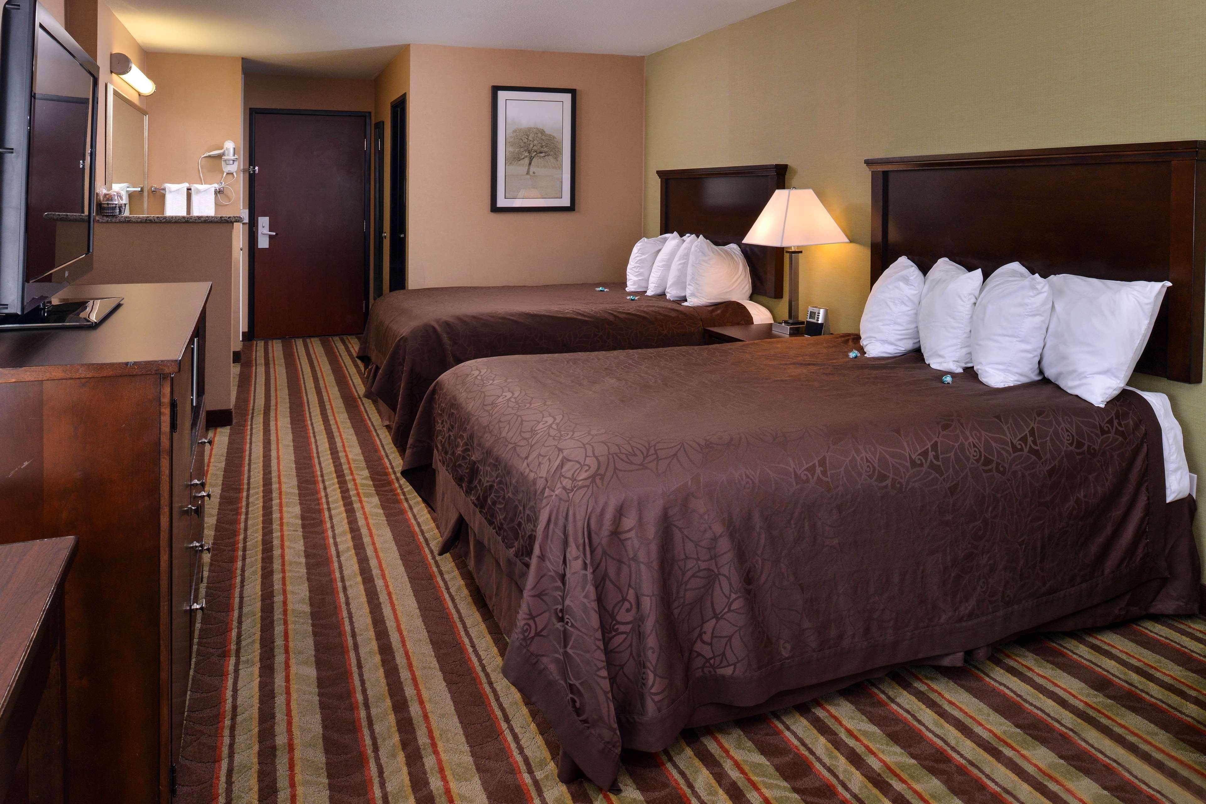 Best Western Wilsonville Inn & Suites מראה חיצוני תמונה