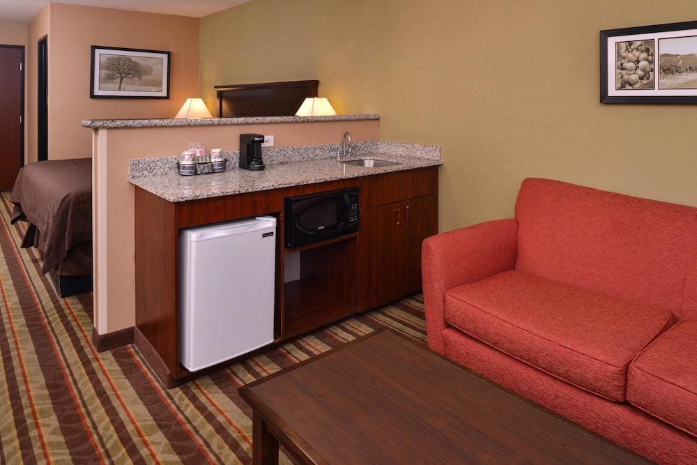 Best Western Wilsonville Inn & Suites מראה חיצוני תמונה