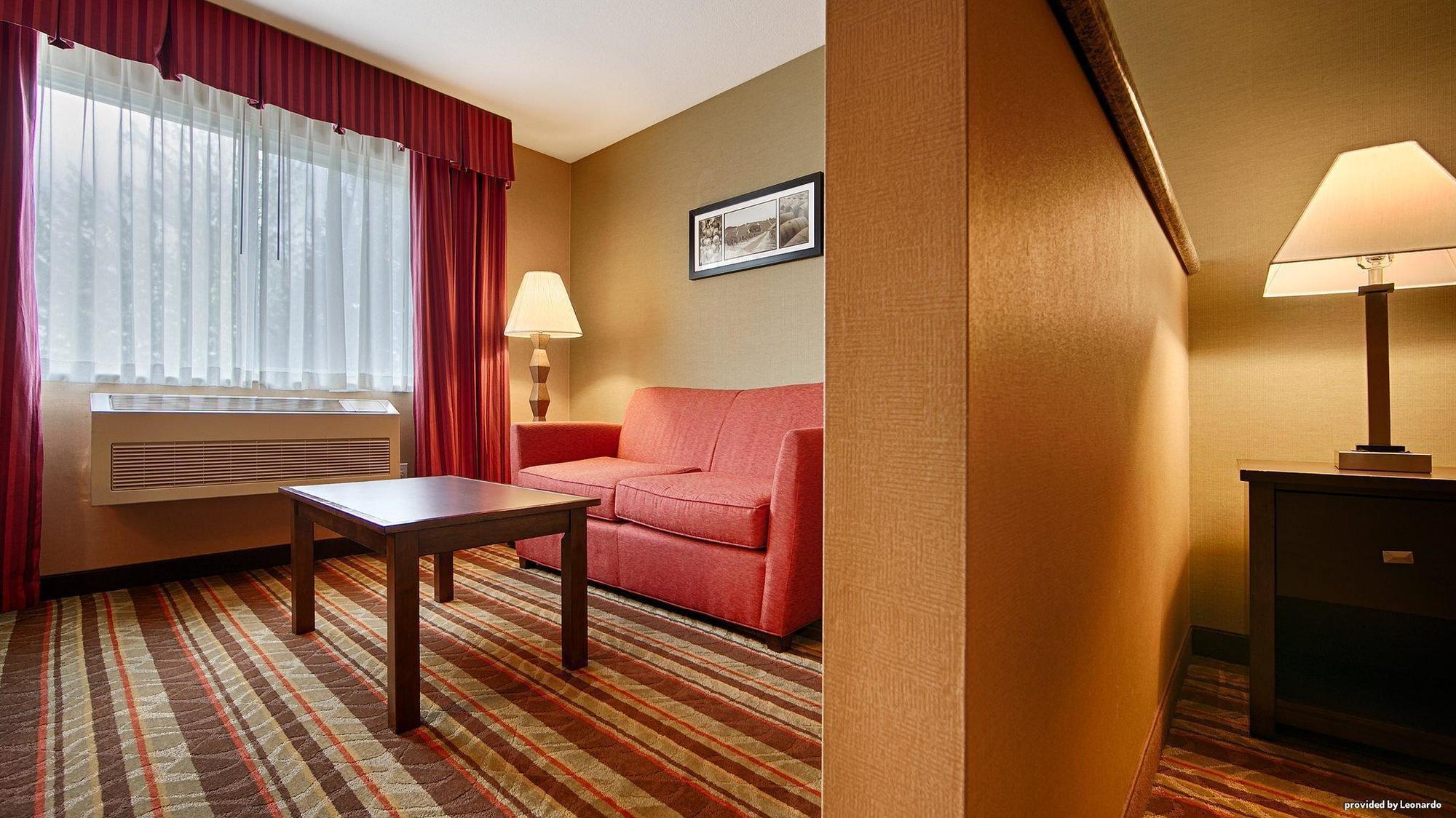 Best Western Wilsonville Inn & Suites מראה חיצוני תמונה